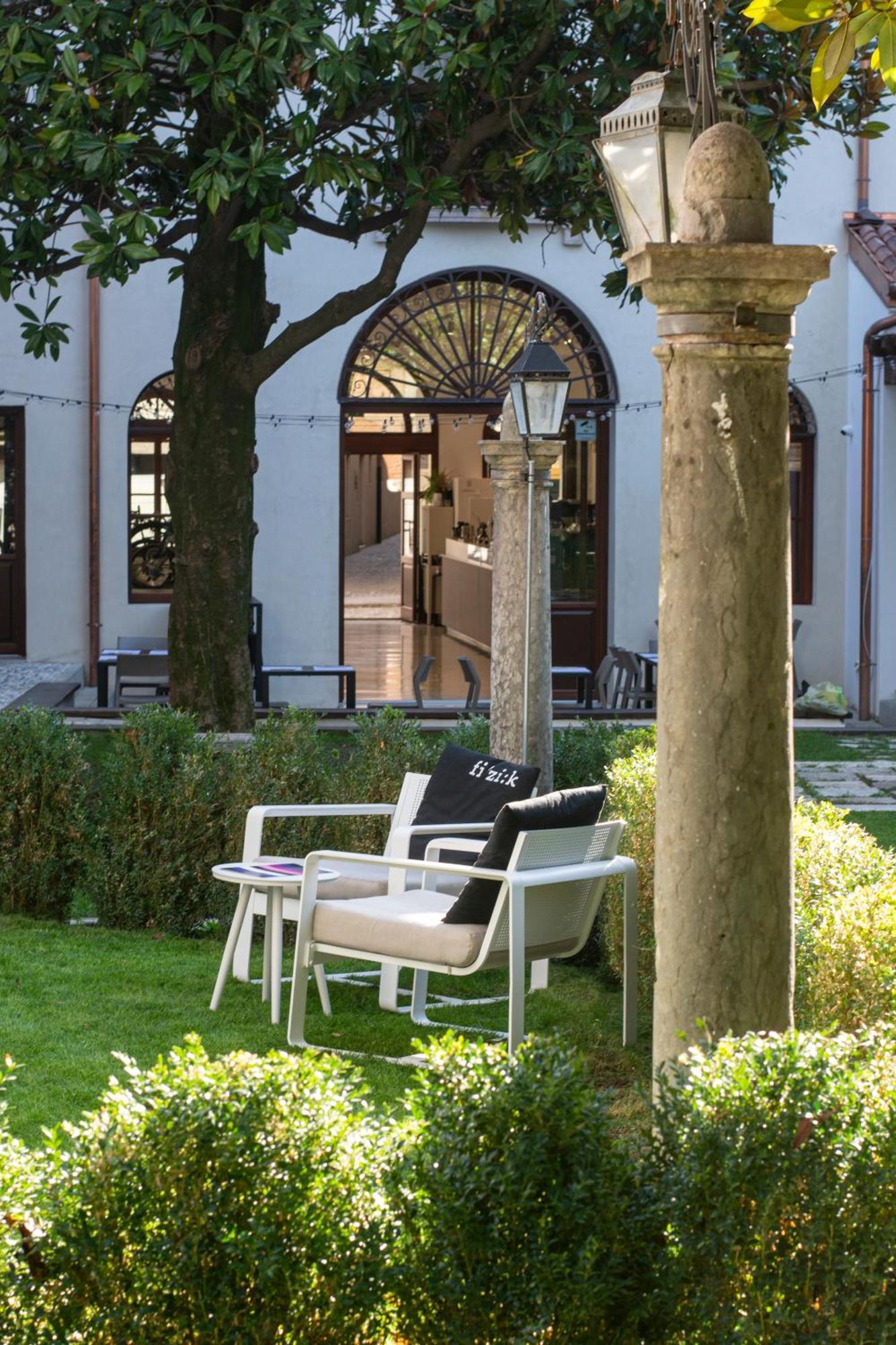 Bassano Club House Bed and Breakfast Bassano del Grappa Buitenkant foto